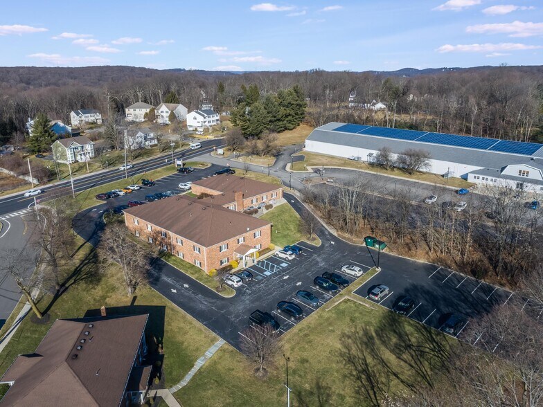 More Photos Of 10 W Hanover Ave, Randolph Office For Lease