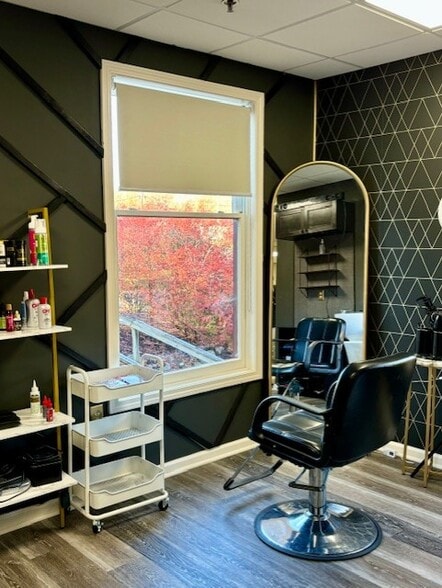 More Photos Of 4583 North St, Jamesville Loft Creative Space For Sale
