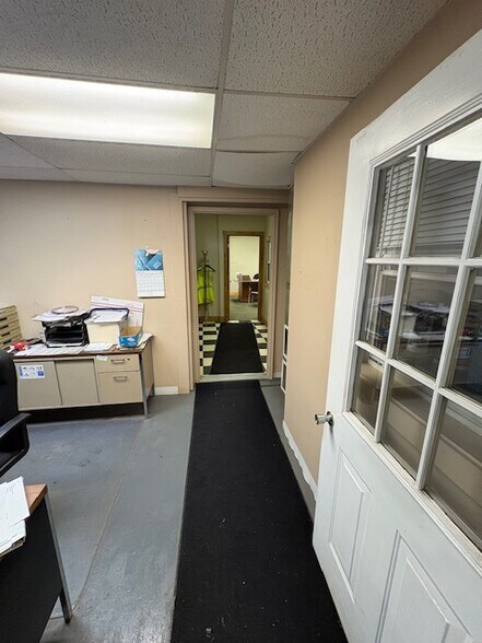 More Photos Of 1290 W Main St, Wilmington Auto Repair For Sale