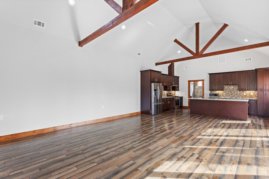 More Photos Of 5735 Archer Ave, Cumming Apartments For Sale