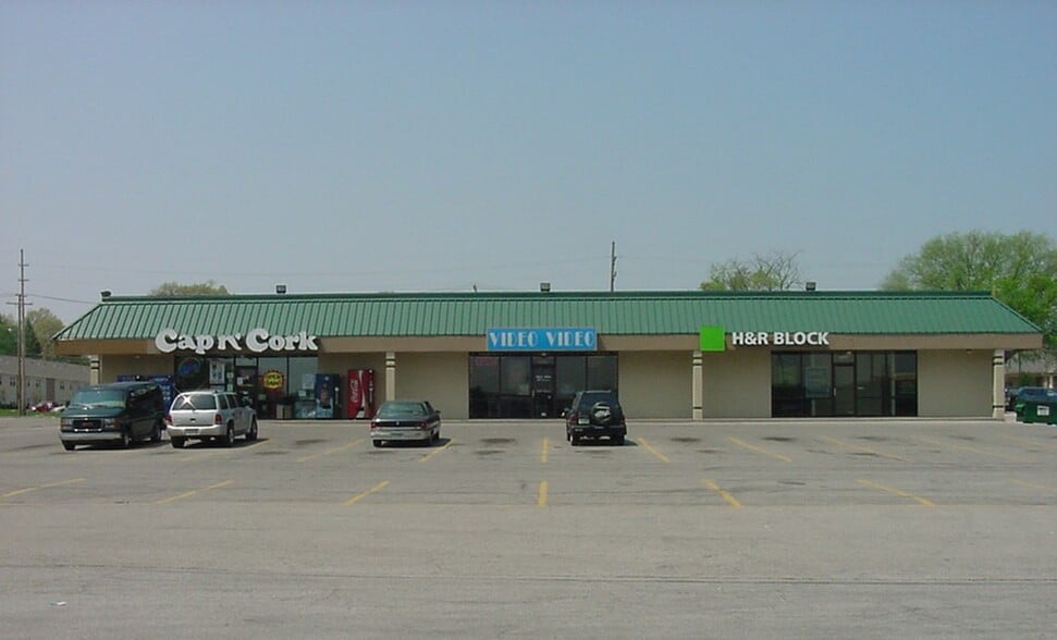 More Photos Of 1835-1944 Bluffton Rd, Fort Wayne Unknown For Lease