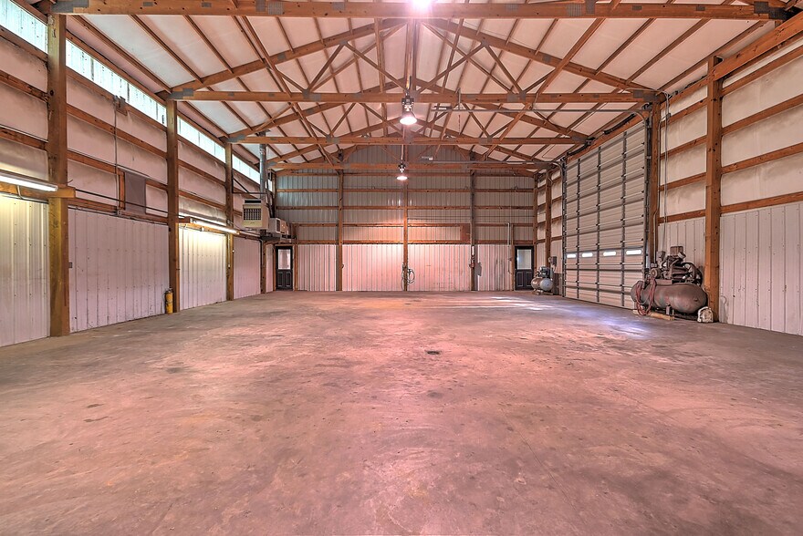 More Photos Of 3930 E Stone Dr, Kingsport Warehouse For Sale