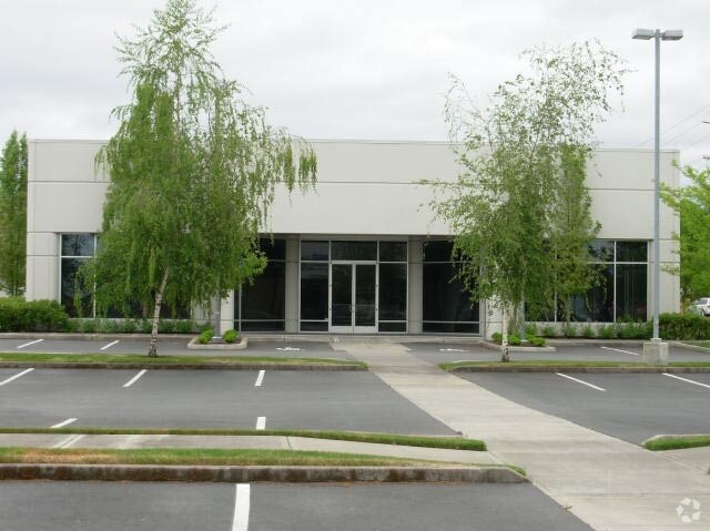 More Photos Of 16995 NW Cornell Rd, Beaverton Unknown For Lease
