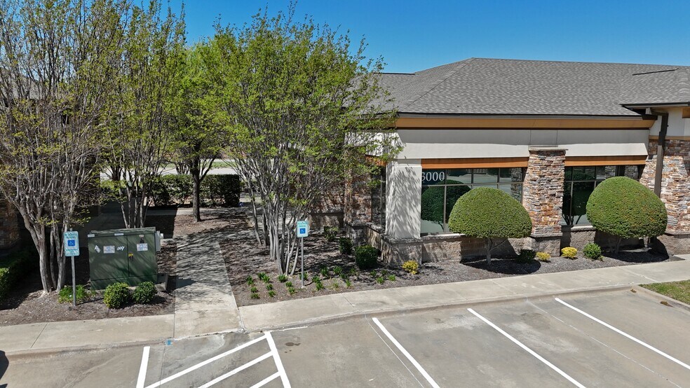 More Photos Of 3000 Village Pky, Highland Village Office For Sale
