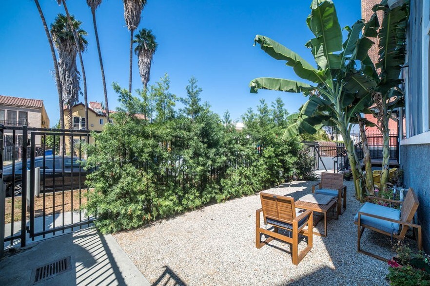More Photos Of 140 S Westmoreland Ave, Los Angeles Apartments For Sale