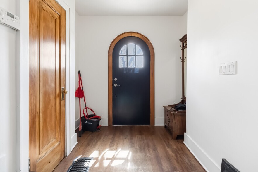 More Photos Of 250 Plains Rd W, Burlington Multifamily For Sale