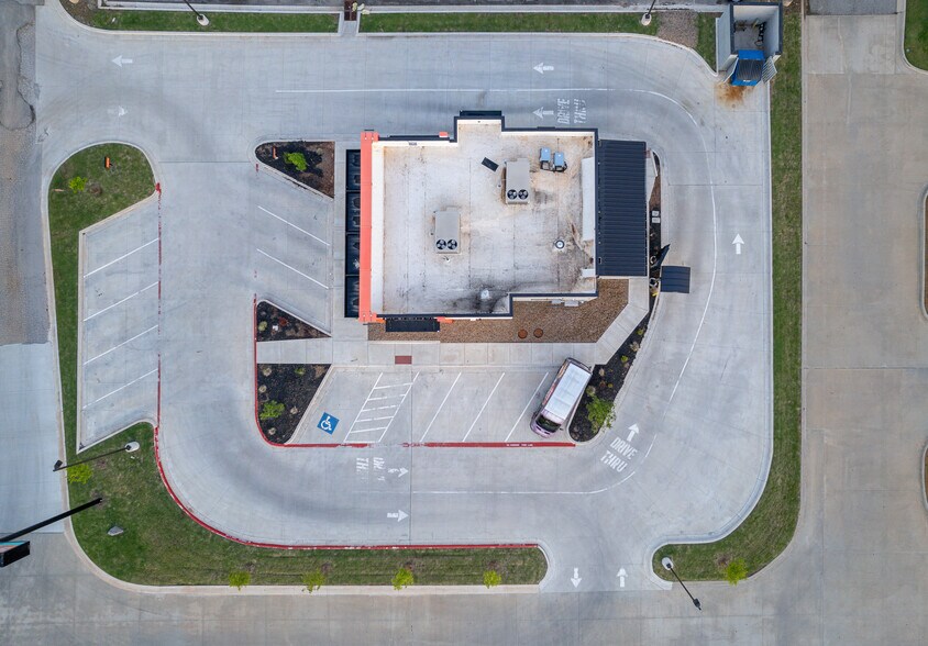 More Photos Of 627 SW 19th St, Moore Fast Food For Sale