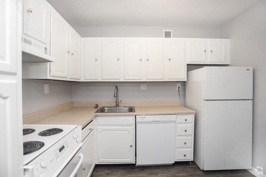 More Photos Of 101 Three Rivers N, Fort Wayne Apartments For Lease