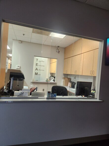 More Photos Of 1649 S Huron St, Ypsilanti Medical For Lease