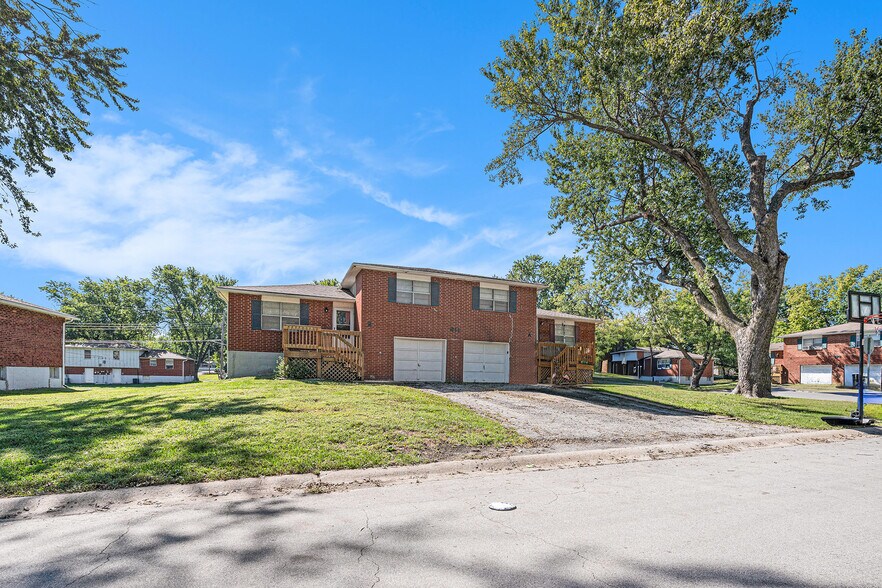 More Photos Of , Lee's Summit Multifamily For Sale