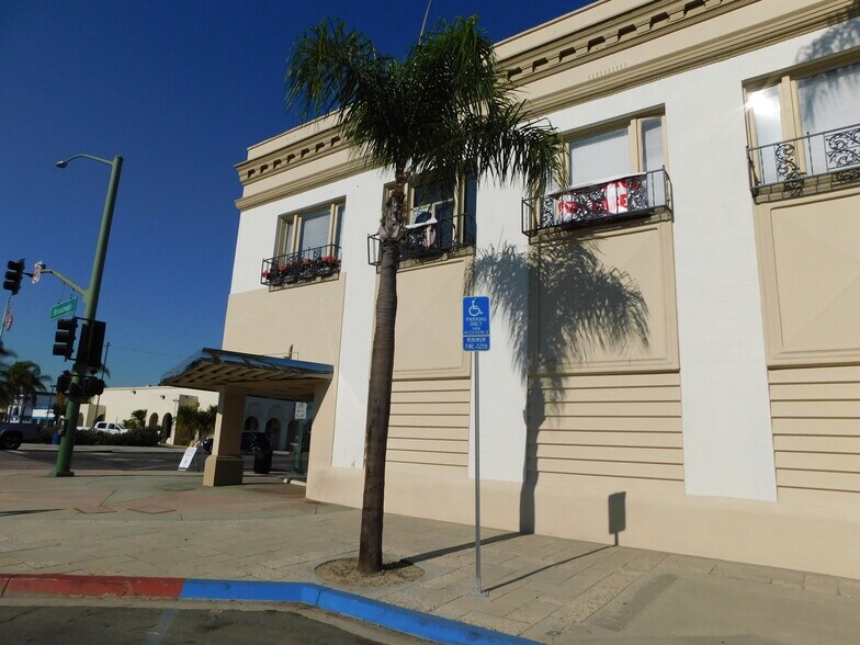 More Photos Of 114 N Broadway, Escondido Storefront For Lease