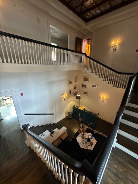 More Photos Of 471 Delaware Ave, Buffalo Office For Lease