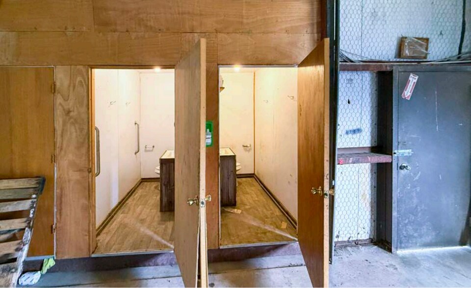 More Photos Of 238 FM 116, Gatesville Warehouse For Lease