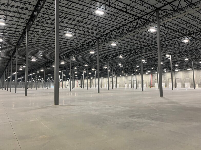 More Photos Of 283 Cardinal Dr, Marengo Unknown For Lease