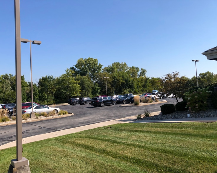 More Photos Of 415 E Cook Rd, Fort Wayne Office For Lease