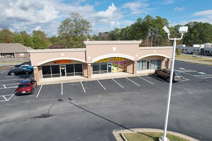 More Photos Of 7400-7403 Dollarway Rd, White Hall Unknown For Lease
