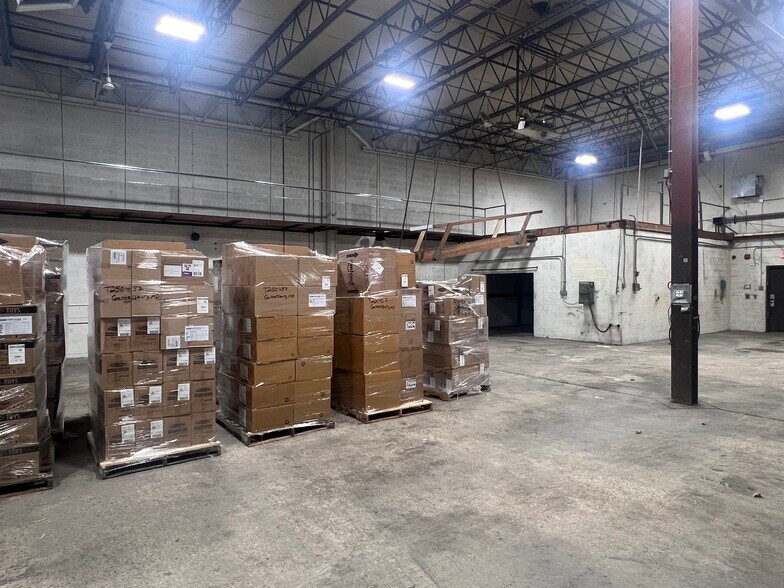 More Photos Of 8501-8585 Atlas Dr, Gaithersburg Warehouse For Sale