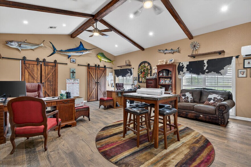 More Photos Of 464779 E 1070 Rd, Sallisaw Flex For Sale