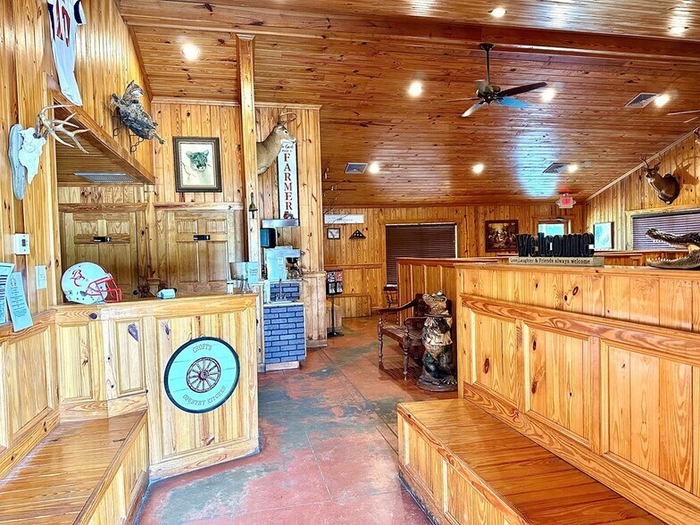 More Photos Of 8419 Valdosta Hwy, Morven Restaurant For Sale