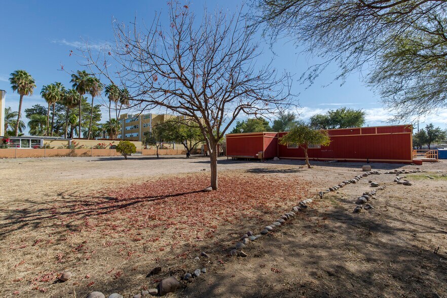 More Photos Of 3767 E Grant Rd, Tucson Office For Sale