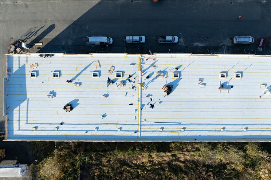 More Photos Of 7990 Lickman Rd, Chilliwack Warehouse For Lease