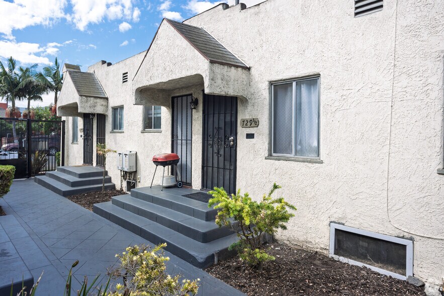 More Photos Of 727-729 W 74th St, Los Angeles Apartments For Sale