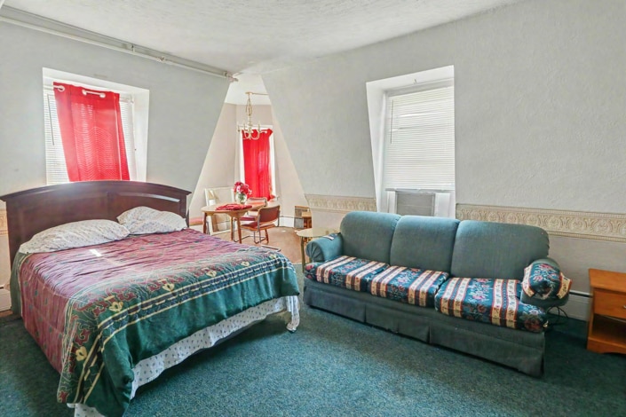 More Photos Of 41 E Bel Air Ave, Aberdeen Assisted Living For Sale