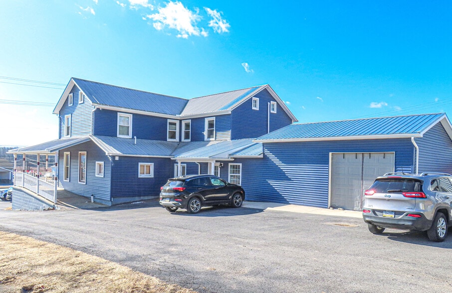 More Photos Of 2837 Earlystown Rd, Centre Hall Loft Creative Space For Sale