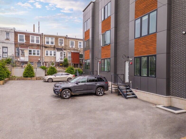 More Photos Of 85 E Sharpnack St, Philadelphia Apartments For Sale
