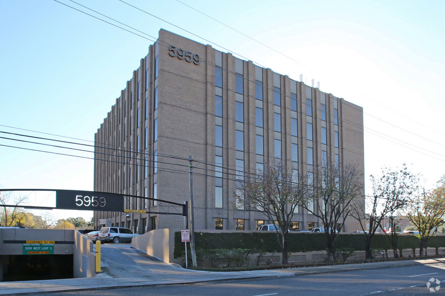 Primary Photo Of 5959 West Loop South, Bellaire Office For Lease