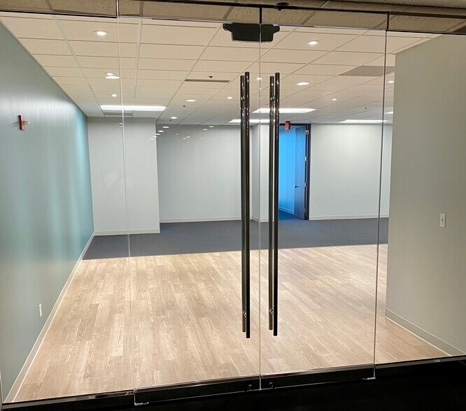 More Photos Of 701 Market St, Saint Louis Office For Lease