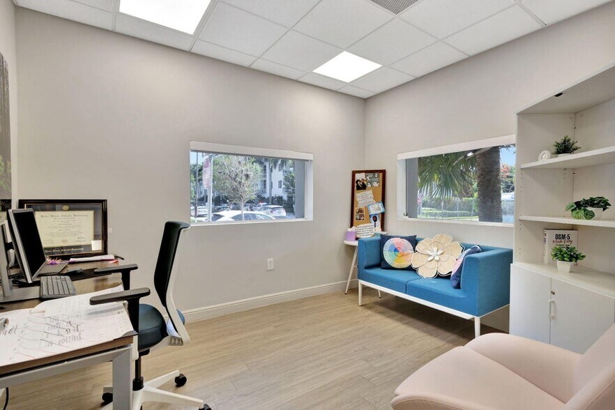 More Photos Of 402 SE 6th Ave, Delray Beach Medical For Lease