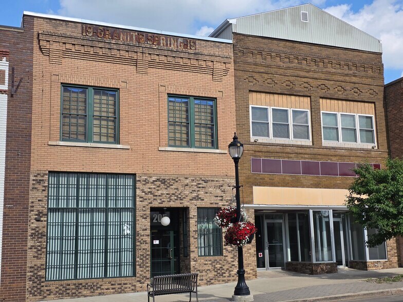 Primary Photo Of 205 Main St S, Minot Storefront Retail Office For Lease