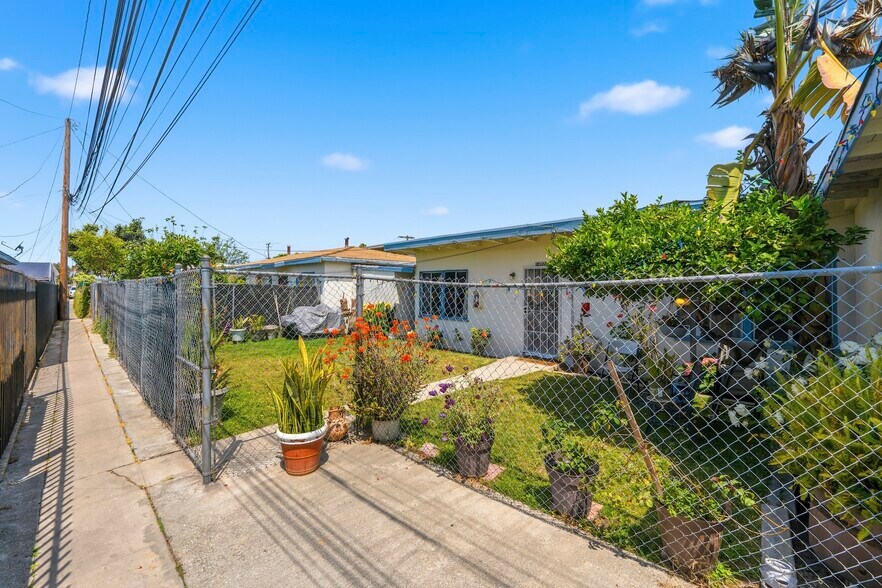 More Photos Of 14916-14920 Chadron Ave, Gardena Apartments For Sale