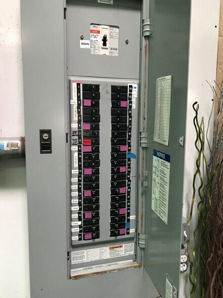 More Photos Of 57 Loomis St, San Francisco Warehouse For Lease