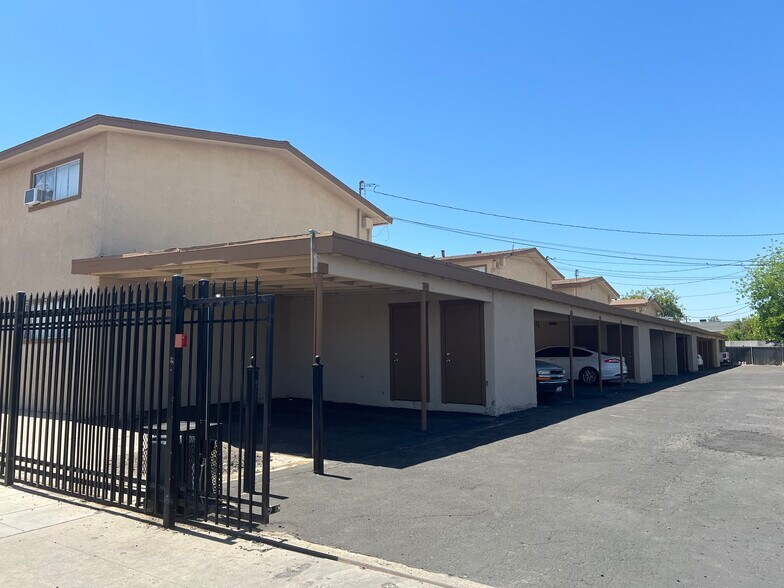 More Photos Of 4419 E Hamilton Ave, Fresno Apartments For Sale