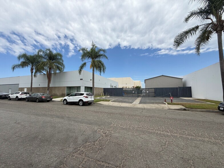 More Photos Of 529 W Blueridge Ave, Orange Warehouse For Sale