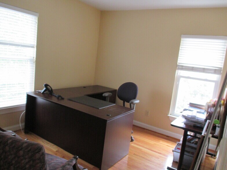 More Photos Of 124 Wells Ave NW, Roanoke Office Residential For Sale