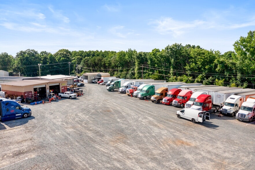 More Photos Of 7226 Harrisburg Rd, Charlotte Warehouse For Sale