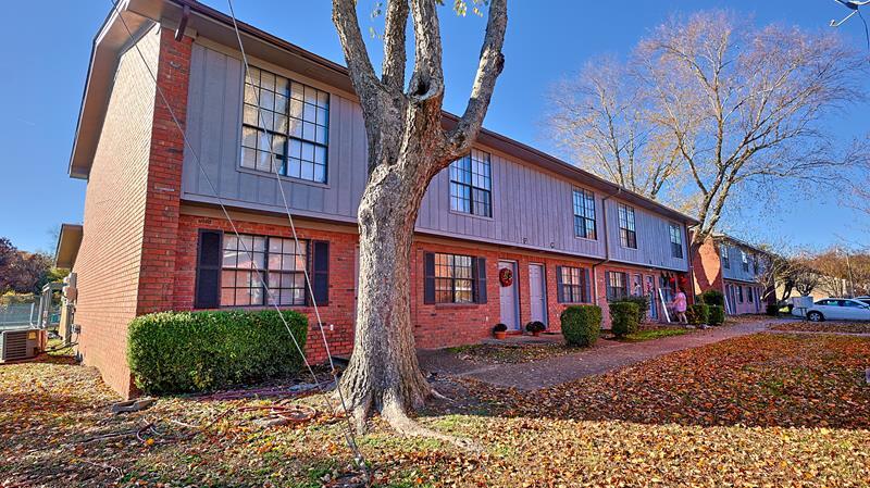 More Photos Of 1444 Oakwood Dr, Greenville Apartments For Sale