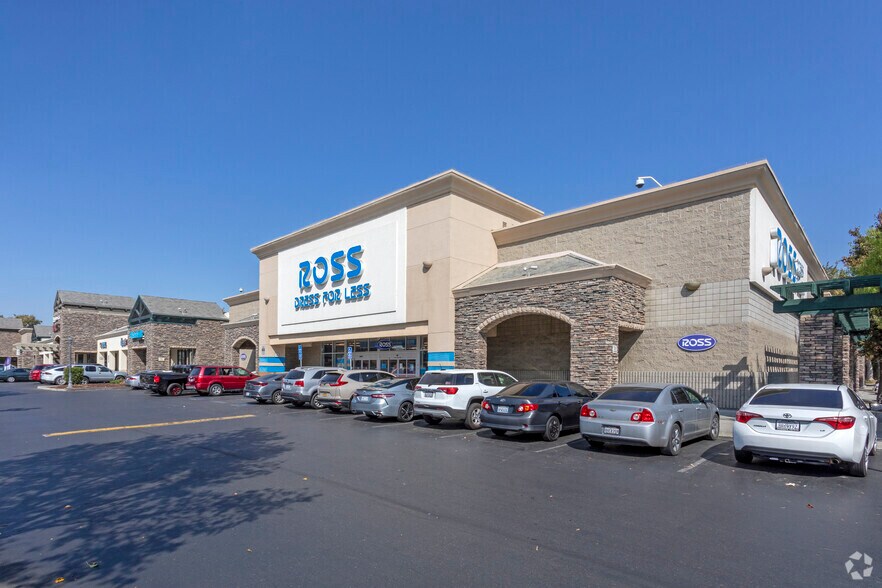 More Photos Of 1611-1669 E Hatch Rd, Modesto Unknown For Lease