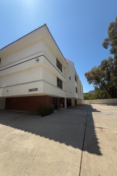 More Photos Of 28030 Dorothy Dr, Agoura Hills Office For Lease