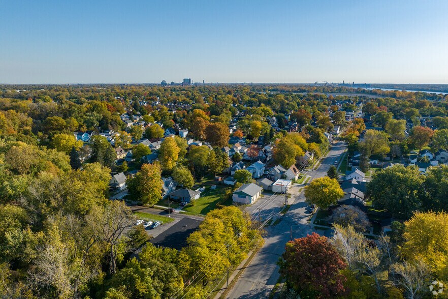 More Photos Of 2010 Arlington Ave, Toledo Apartments For Sale