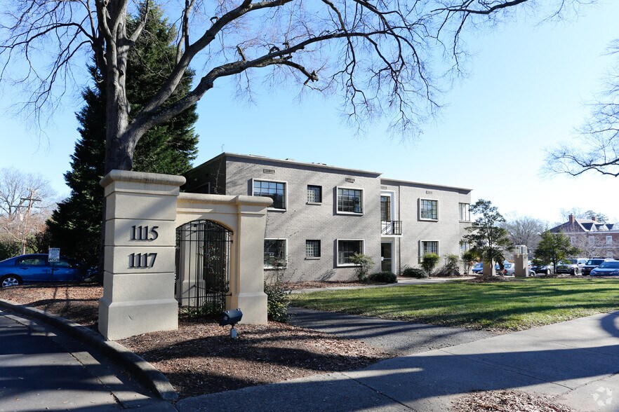 More Photos Of 1125 E Morehead St, Charlotte Office For Lease