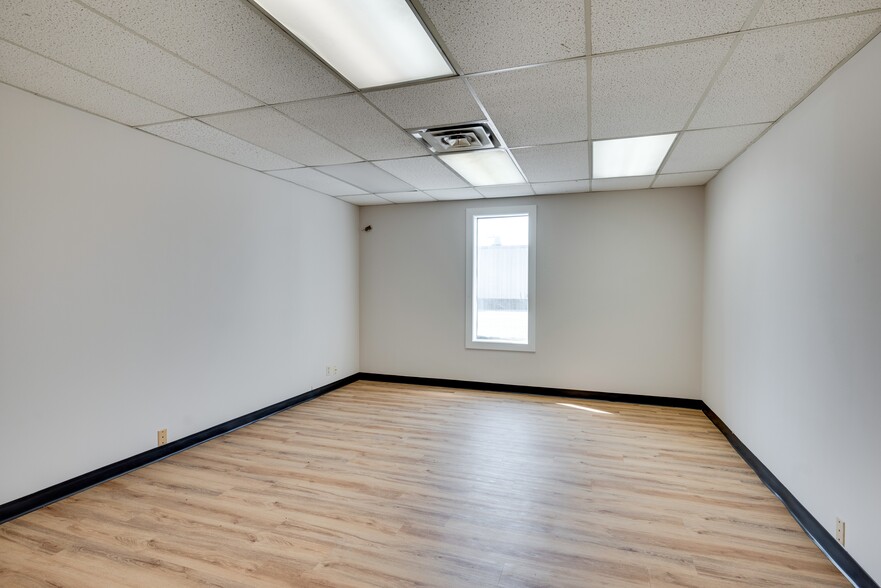 More Photos Of 2703 Grandview Ave, Nashville Office For Sale
