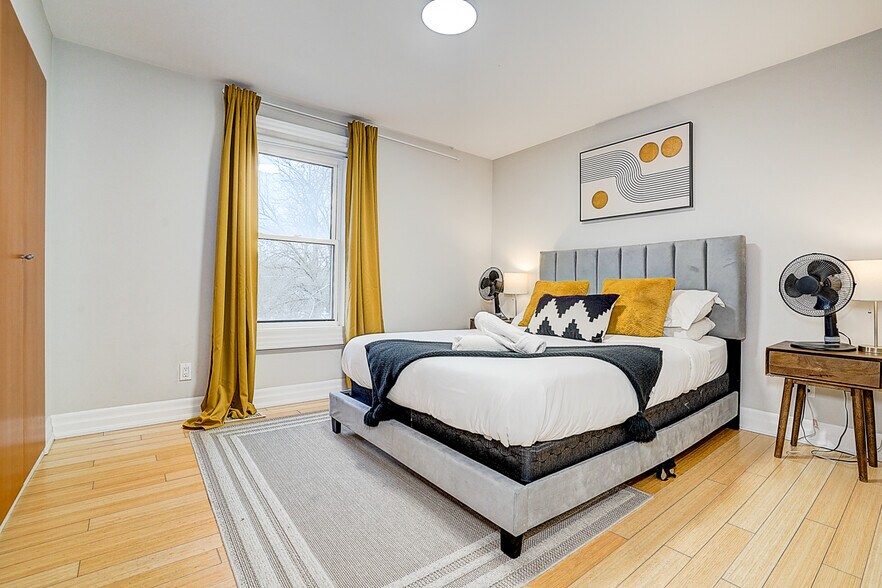 More Photos Of 12 Vincent St, Newmarket Office For Sale