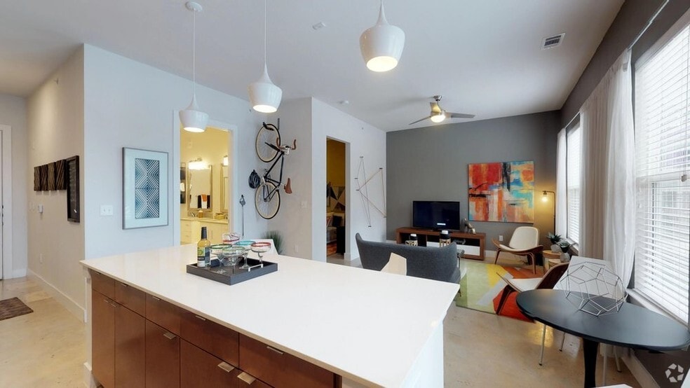 More Photos Of 423 Blue Star, San Antonio Apartments For Lease