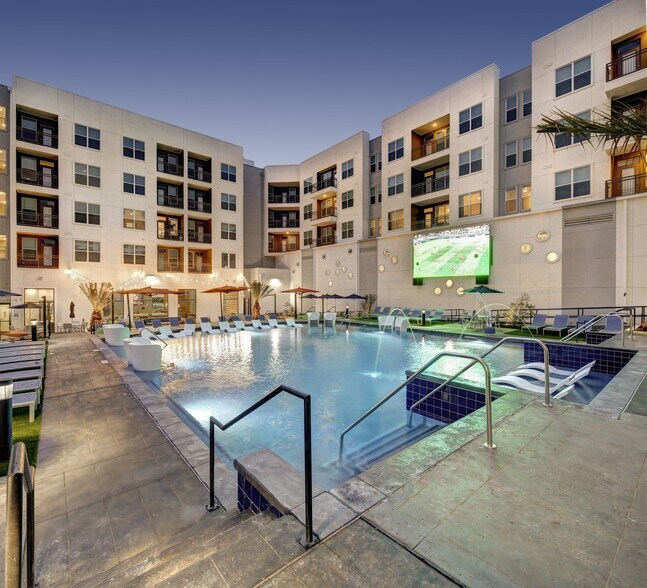 More Photos Of 200 Springtown Way, San Marcos Apartments For Lease