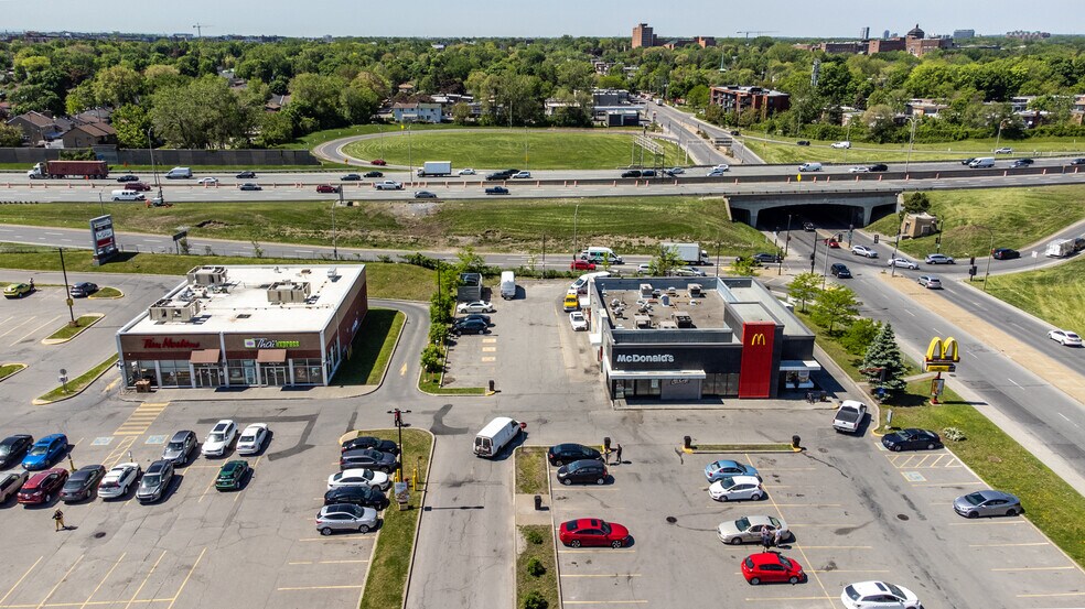 More Photos Of 2510-2886 Rue de Salaberry, Montréal Unknown For Lease