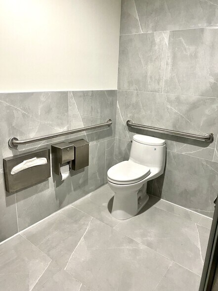 More Photos Of 321 Castro St, Mountain View Storefront Retail Office For Lease